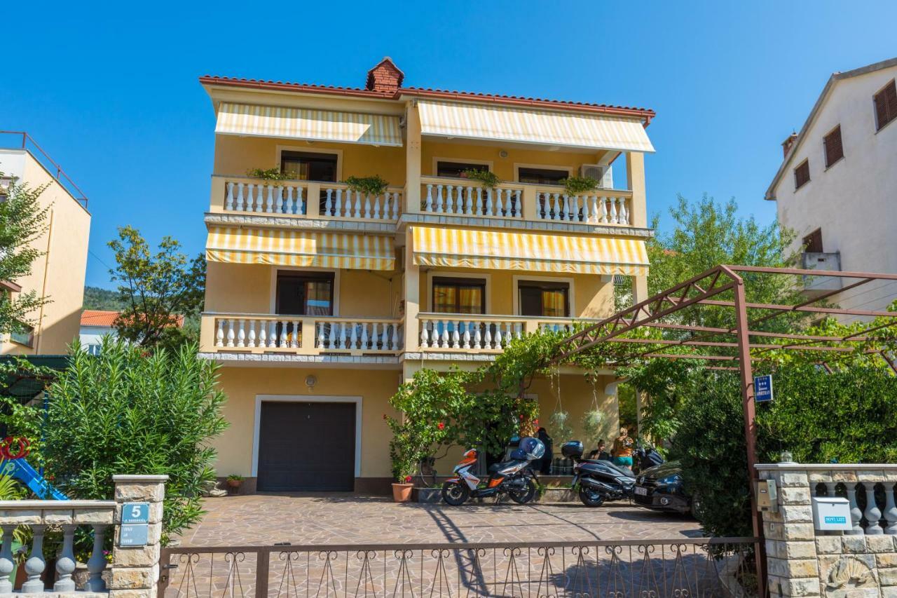 Apartman Laura Selce Extérieur photo