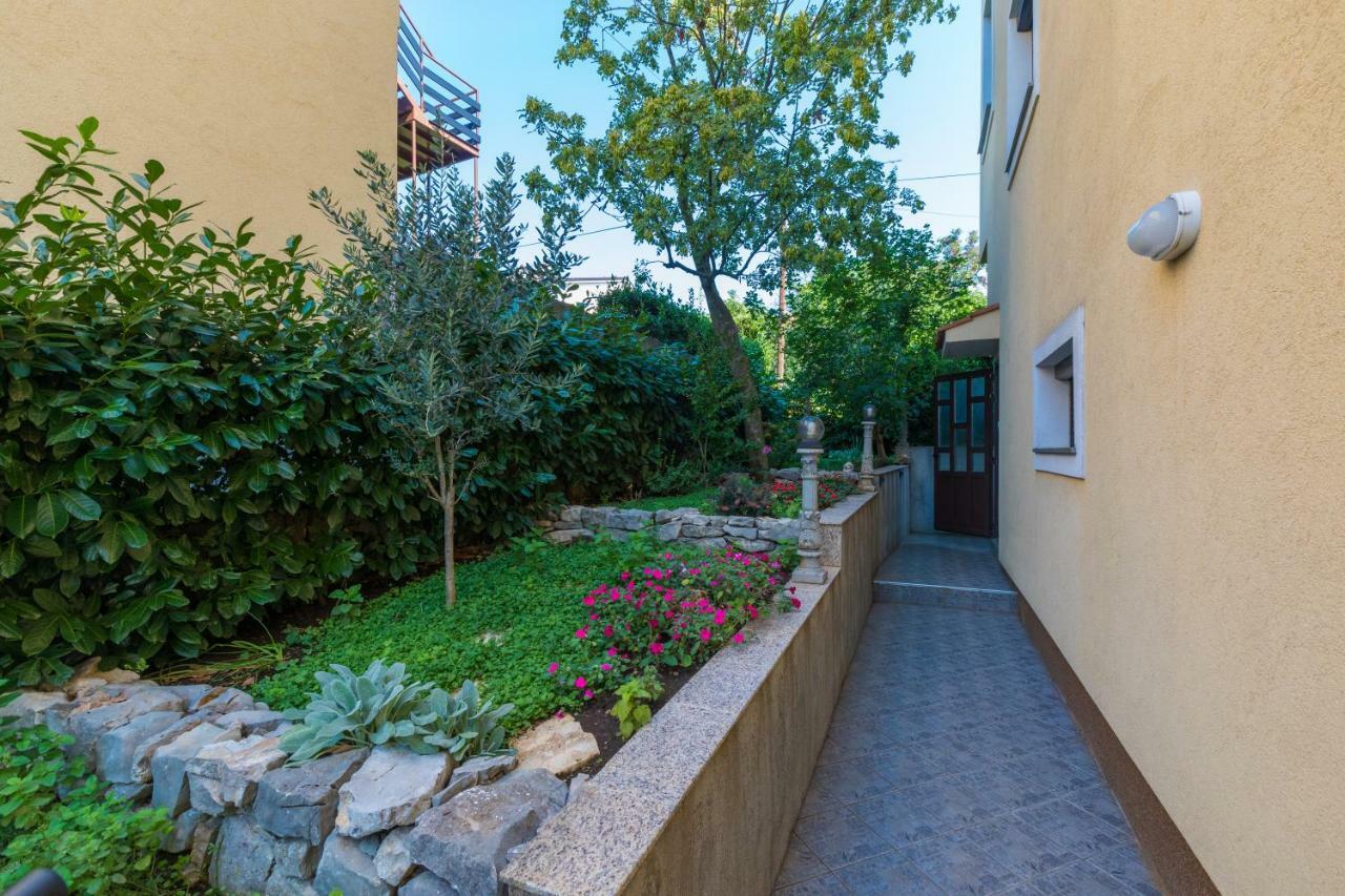 Apartman Laura Selce Extérieur photo