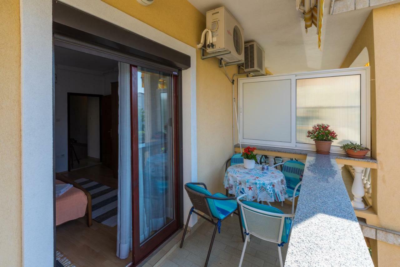 Apartman Laura Selce Extérieur photo